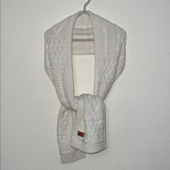 Aran Crafts Accessories - Aran Tradition knit scarf